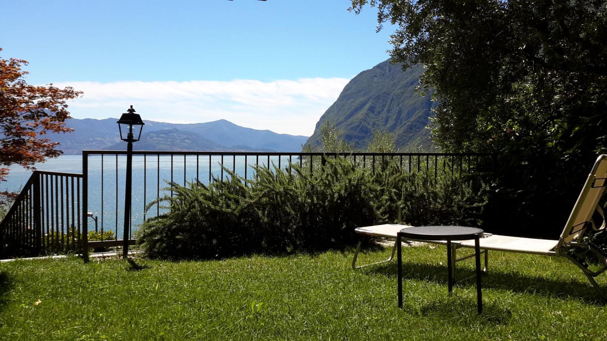 Iseolakerental - Vacanza Romantica Riva di Solto Exterior foto